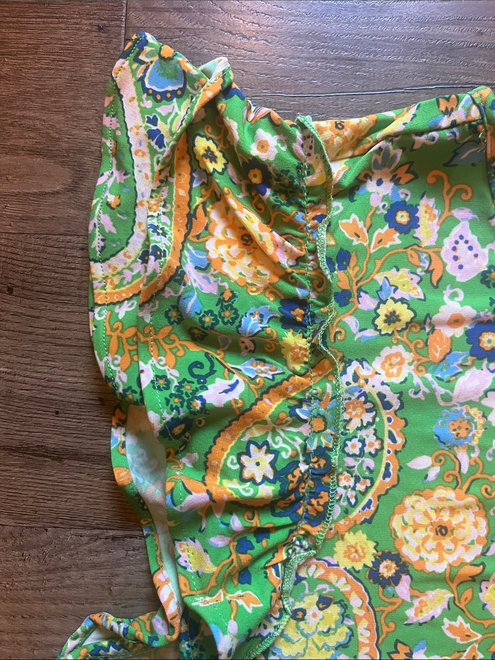 CeCe Green Paisley Floral Flutter Sleeve Top and Rafaella Stretch Capri Bundle - Picture 3 of 12